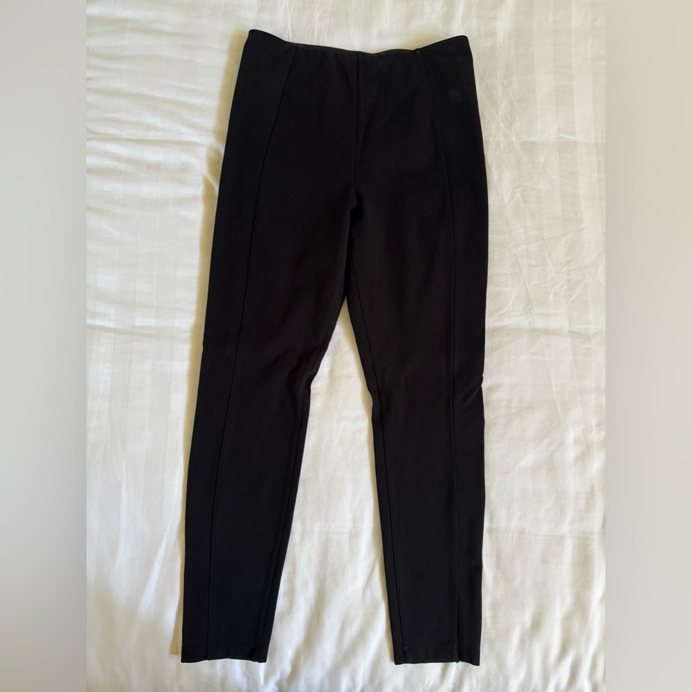 Liverpool Black High-Waisted Leggings